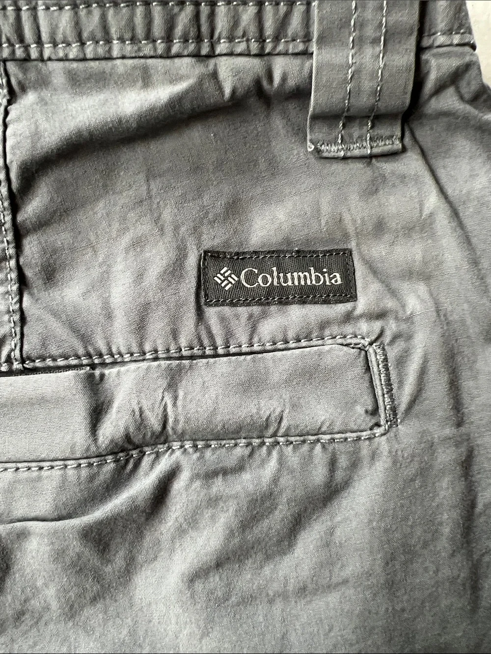 Columbia Men's Light Gray Flat Front Shorts